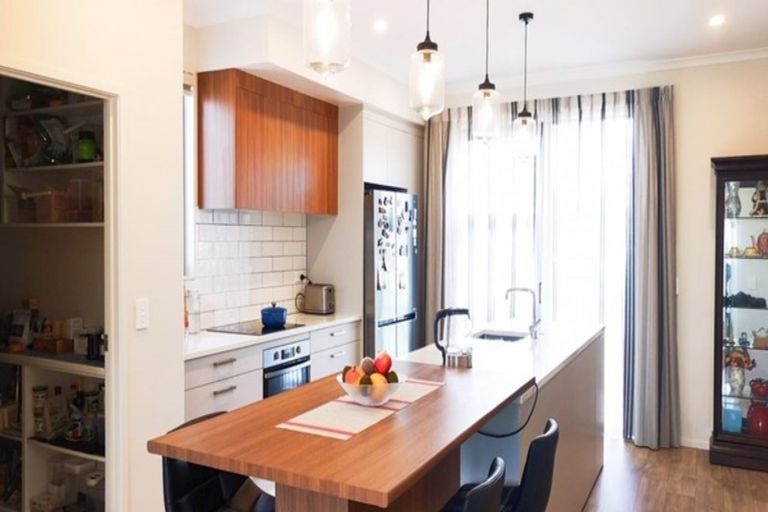 Photo of property in 16 Rangihina Road, Hobsonville, Auckland, 0616