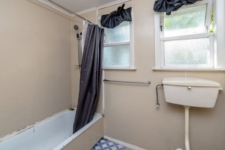 Photo of property in 170 Cole Street, Masterton, 5810