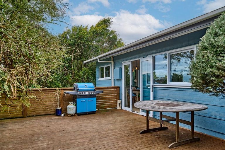 Photo of property in 202 Staithes Drive South, Whitby, Porirua, 5024