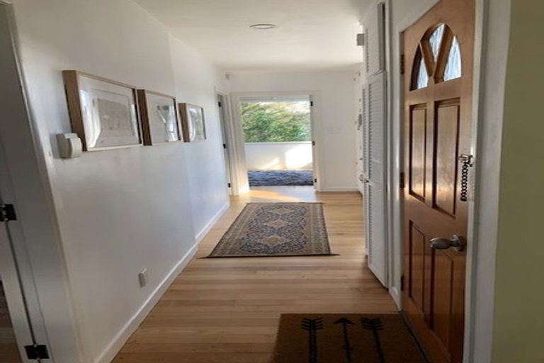 Photo of property in 98 Eskdale Road, Birkdale, Auckland, 0626