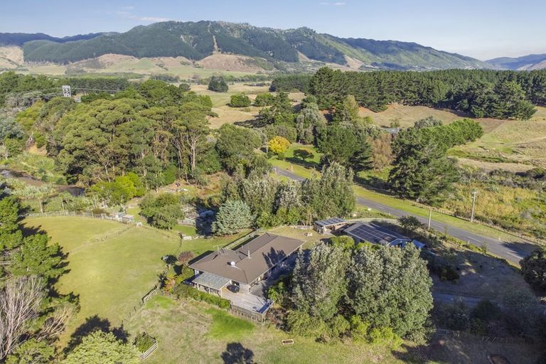 Photo of property in 168 Te Hapua Road, Te Horo, Otaki, 5581