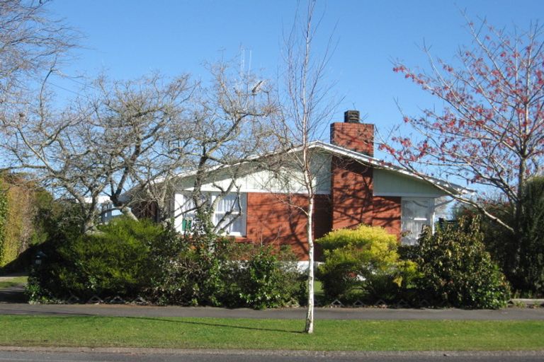 Photo of property in 33 Fairview Street, Fairview Downs, Hamilton, 3214