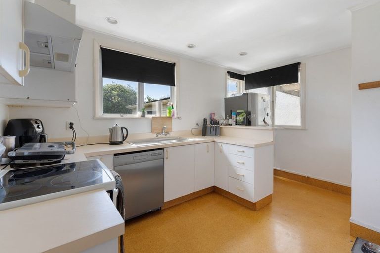 Photo of property in 19 Kipling Street, Roslyn, Palmerston North, 4414