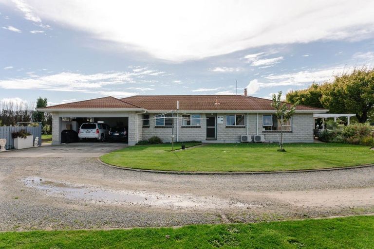 Photo of property in 47 Laws Road, Dannevirke, 4972
