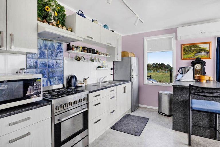 Photo of property in 239 Whakamara Road, Manutahi, Hawera, 4672
