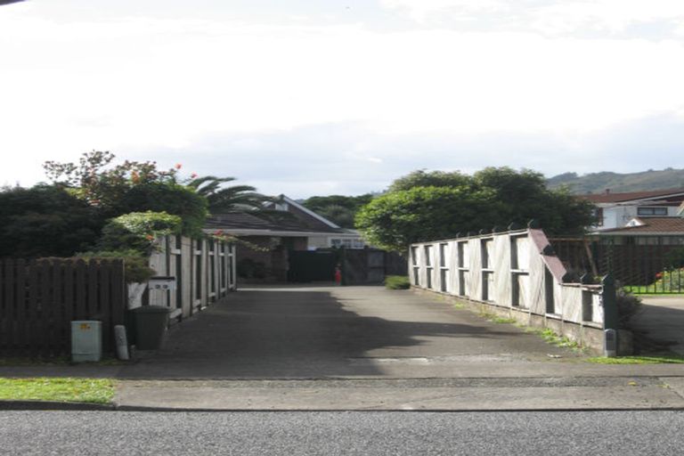 Photo of property in 27 Waddington Drive, Naenae, Lower Hutt, 5011