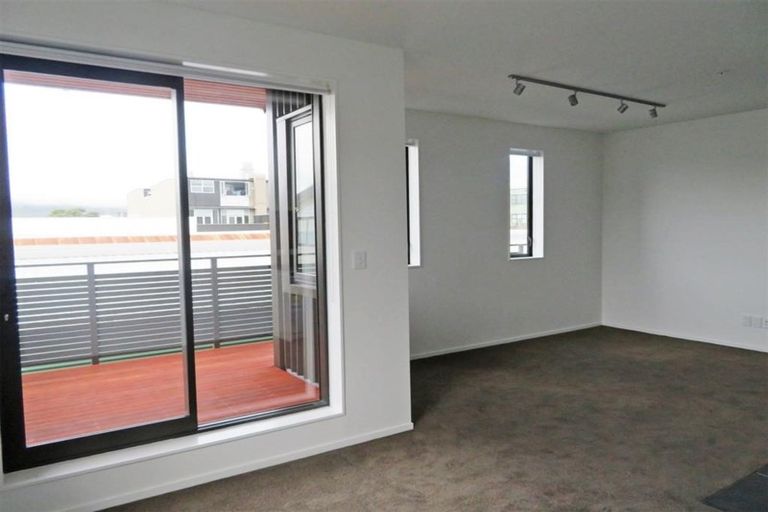 Photo of property in The Firemans Apartments, 214/321 Jackson Street, Petone, Lower Hutt, 5012
