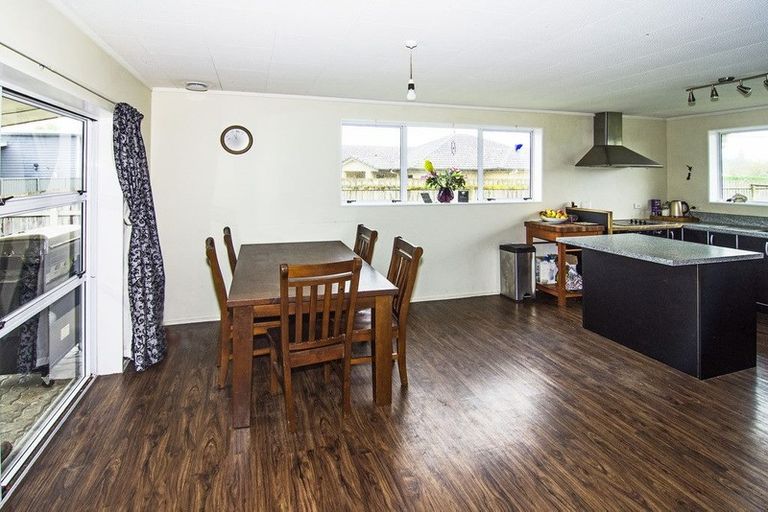 Photo of property in 476 High Street South, Carterton, 5713