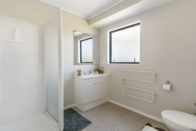 Photo of property in 5 Kinvig Place, Ranui, Auckland, 0612