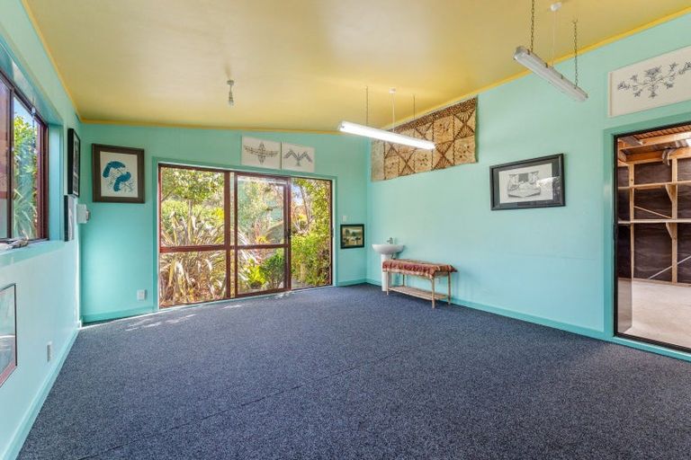 Photo of property in 215 Rangiuru Road, Otaki, 5512