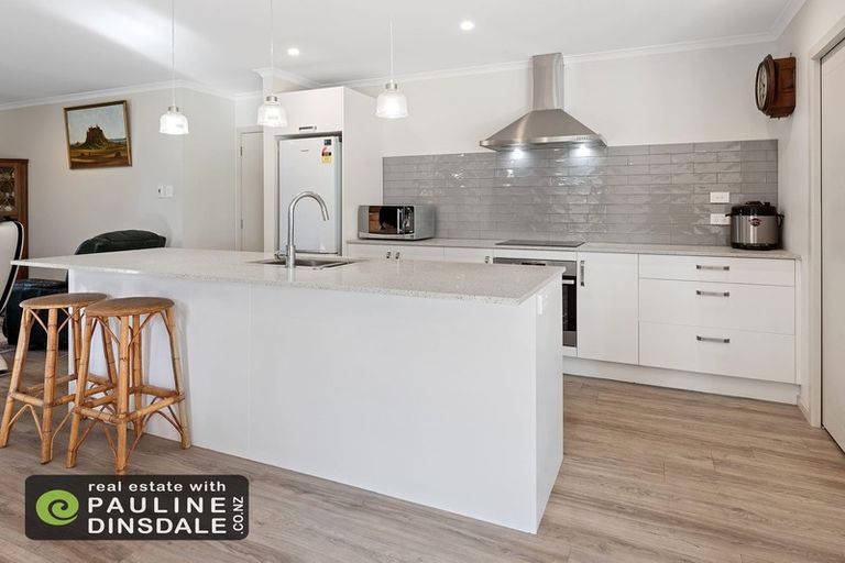 Photo of property in 12 Te Waiariki Way, Tamaterau, Whangarei, 0174