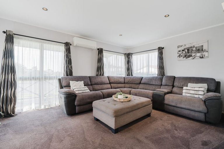 Photo of property in 25 Kentucky Crescent, Nawton, Hamilton, 3200