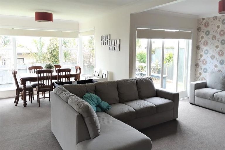 Photo of property in 6a Kayes Road, Pukekohe, 2120