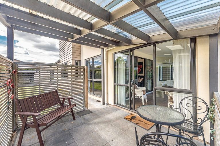 Photo of property in Caversham Park, 2/29 Caversham Road, Westmere, Whanganui, 4501