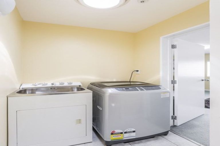 Photo of property in 1/81 Birkenhead Avenue, Birkenhead, Auckland, 0626