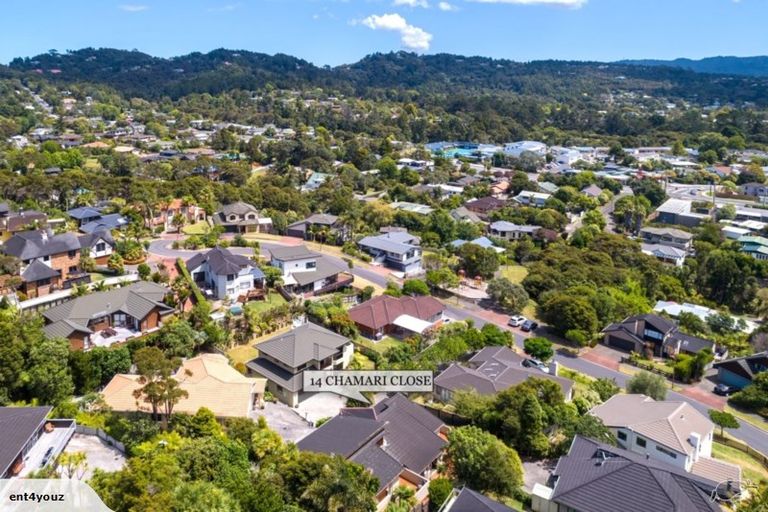 Photo of property in 14 Chamari Close, Titirangi, Auckland, 0604