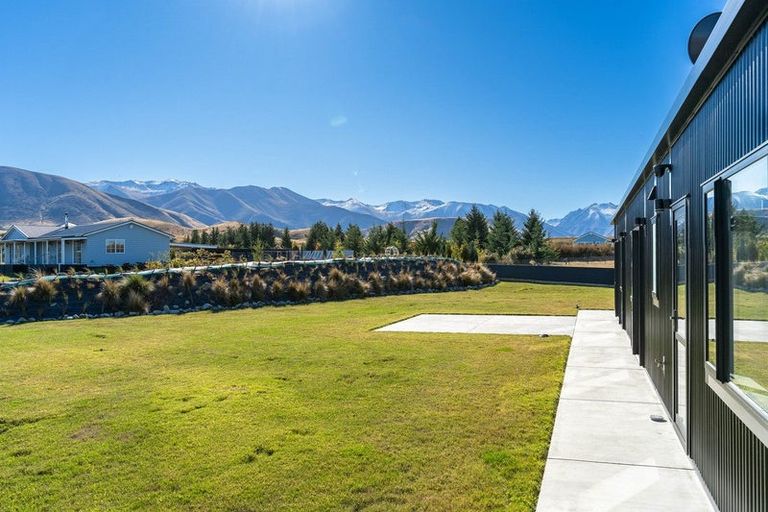Photo of property in 39 Ben Ohau Road, Ben Ohau, Twizel, 7999
