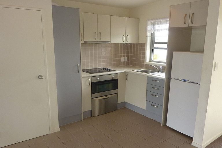 Photo of property in 4/33 Kenderdine Road, Papatoetoe, Auckland, 2025