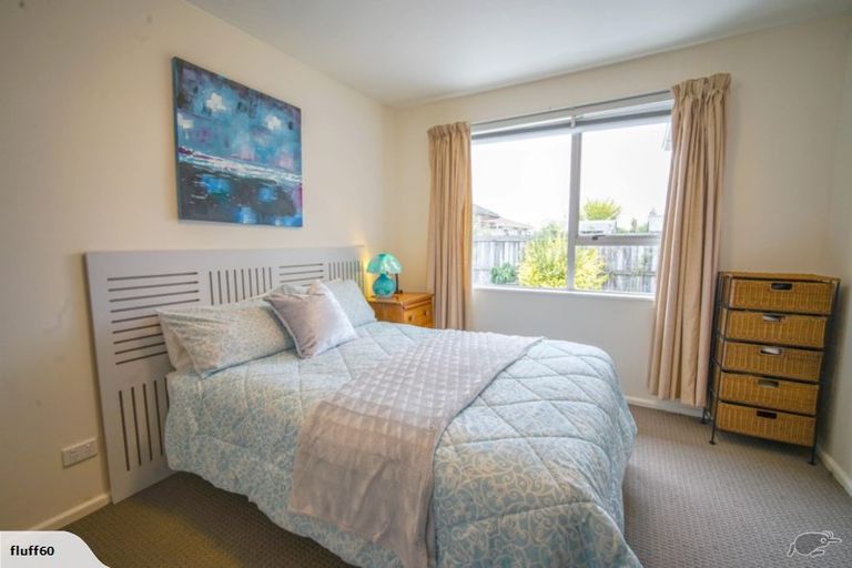 Photo of property in 19 Sturrocks Road, Redwood, Christchurch, 8051