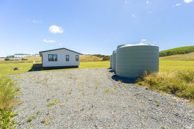Photo of property in 20 Journeys End, Tapora, 0977