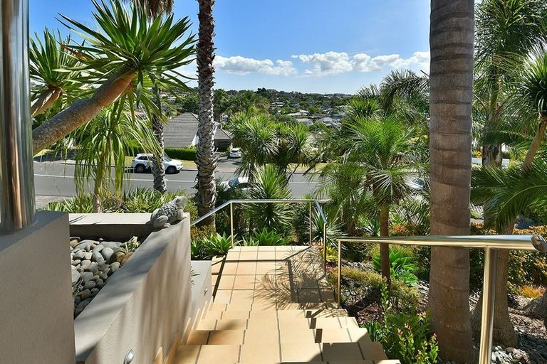 Photo of property in 44 Marellen Drive, Red Beach, 0932