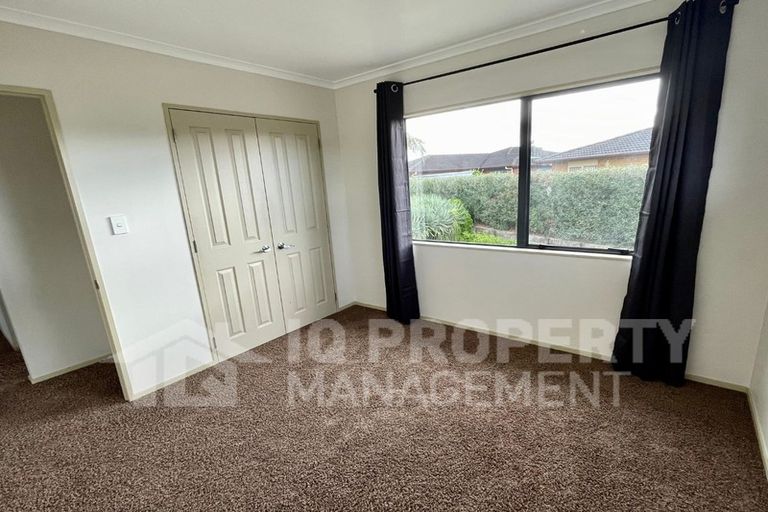 Photo of property in 35 Peninsula Road, Mangere, Auckland, 2022