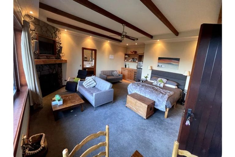 Photo of property in 38 Mapara Road, Acacia Bay, Taupo, 3385