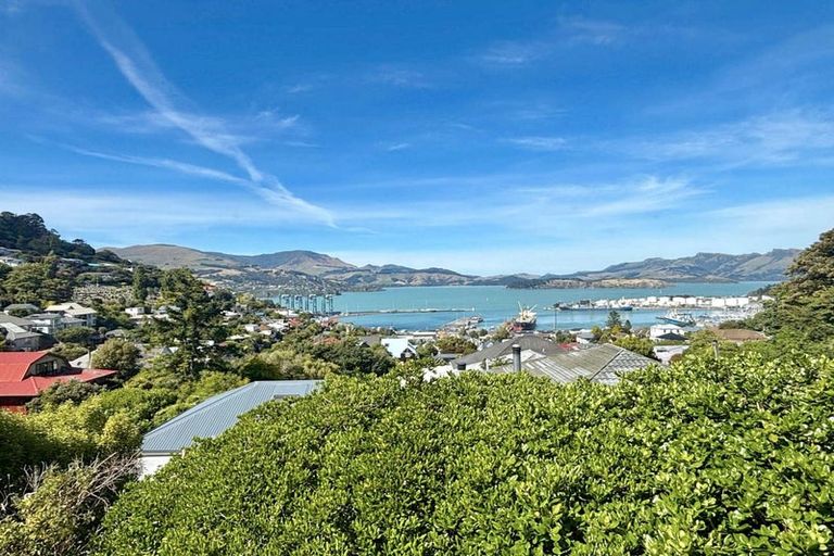 Photo of property in 1/94 Oxford Street, Lyttelton, 8082