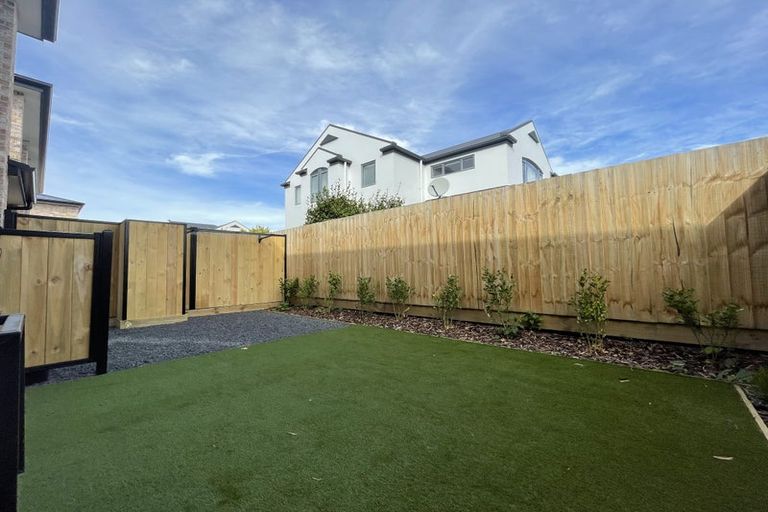Photo of property in 21 Mohua Lane, Upper Riccarton, Christchurch, 8041