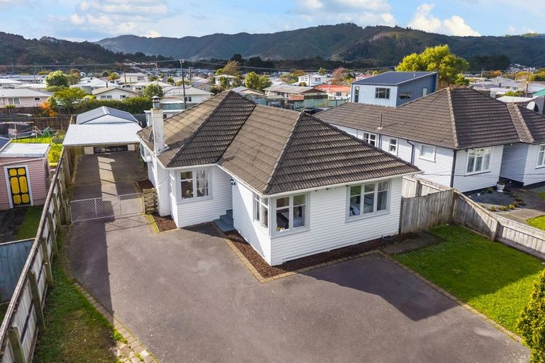 Photo of property in 28 Totara Street, Wainuiomata, Lower Hutt, 5014