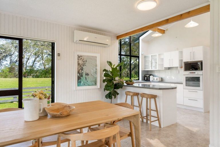 Photo of property in 111 Moana Anu Anu Avenue, Whangamata, 3620