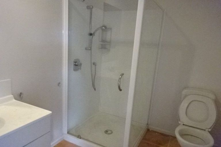 Photo of property in Santa Rosa, 2/340 Gulf Harbour Drive, Gulf Harbour, Whangaparaoa, 0930