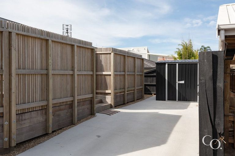 Photo of property in 8a Riverton Road, Mount Maunganui, 3116