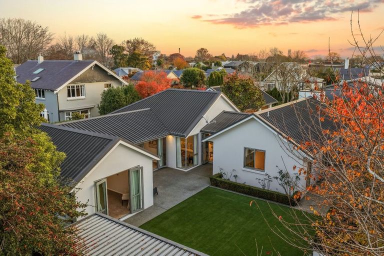 Photo of property in 154 Clyde Road, Burnside, Christchurch, 8053
