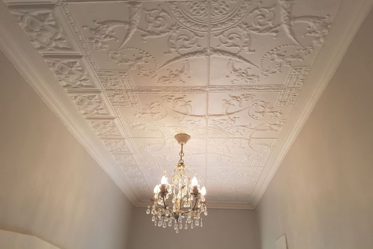 Photo of property in 2 Rewa Street, New Lynn, Auckland, 0600