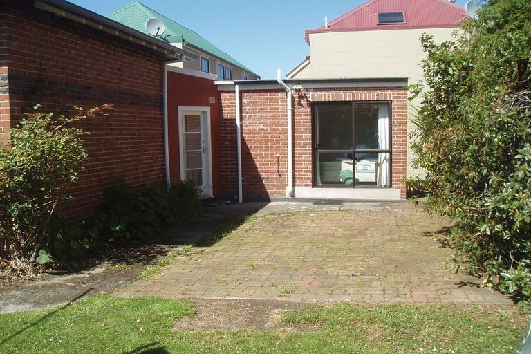 Photo of property in 857 Cumberland Street, North Dunedin, Dunedin, 9016