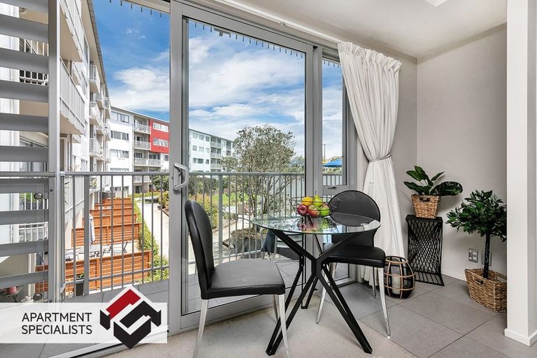 Photo of property in Shoal Haven Apartments, 112a/130 Anzac Street, Takapuna, Auckland, 0622