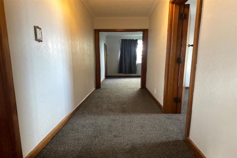 Photo of property in 106 Golf Road, New Lynn, Auckland, 0600