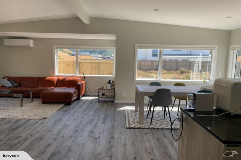 Photo of property in 60 Melksham Drive, Churton Park, Wellington, 6037