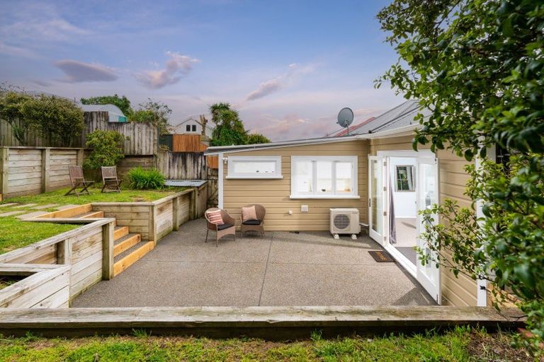 Photo of property in 38 Edinburgh Terrace, Foxton Beach, Foxton, 4815