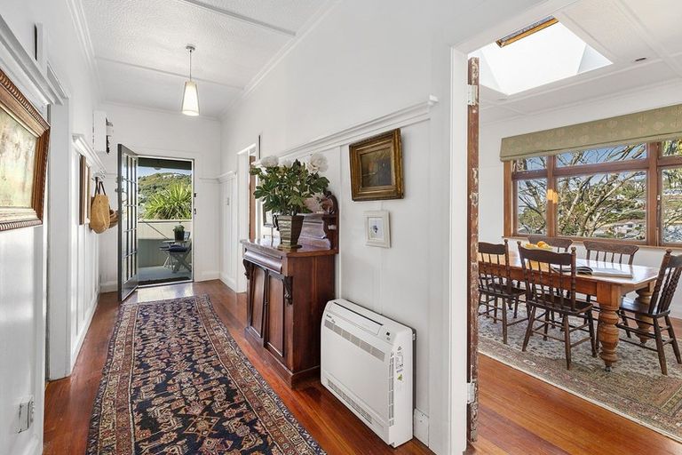 Photo of property in 8 Severn Street, Island Bay, Wellington, 6023