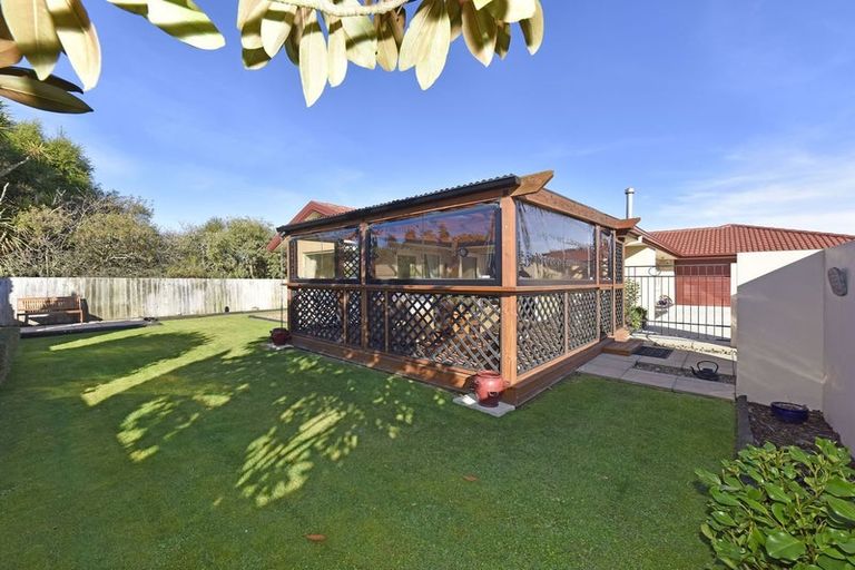 Photo of property in 17 Taranaki Drive, Woodend, 7610