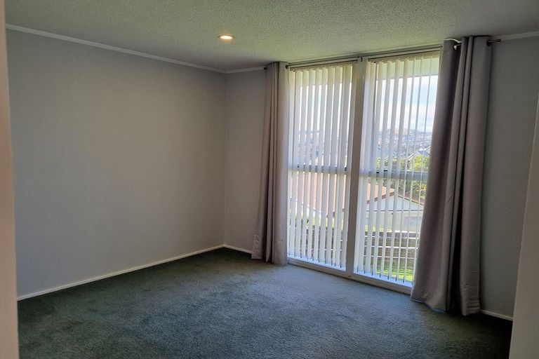 Photo of property in 9 Kerr Grove, Johnsonville, Wellington, 6037