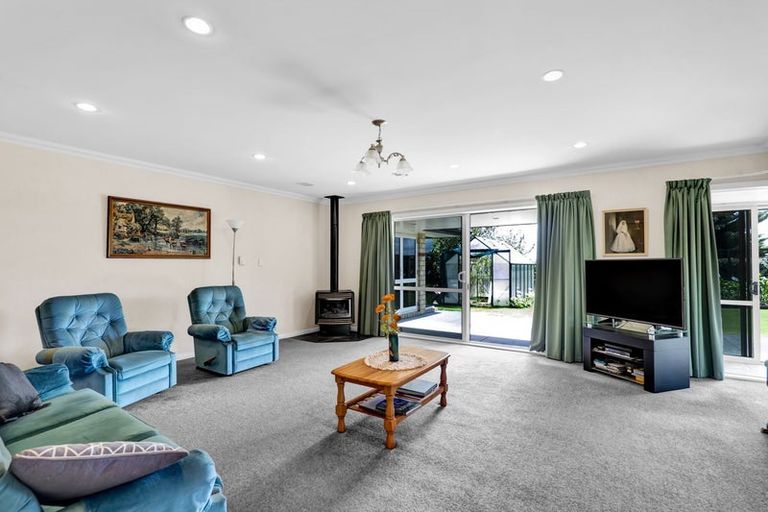 Photo of property in 24a Manawapou Road, Hawera, 4610