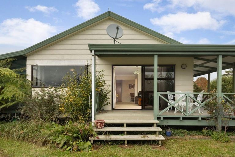 Photo of property in 9 Mcclean Place, Ngatea, 3503