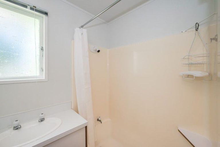 Photo of property in 41 Arawhata Road, Paraparaumu, 5032