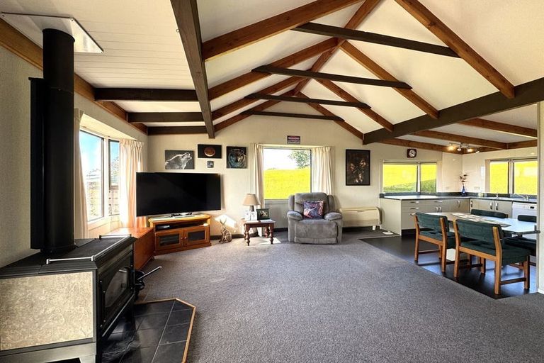 Photo of property in 2 Ridgwell Place, Stirling, 9231