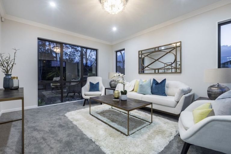 Photo of property in 3 David Rogers Lane, Swanson, Auckland, 0614
