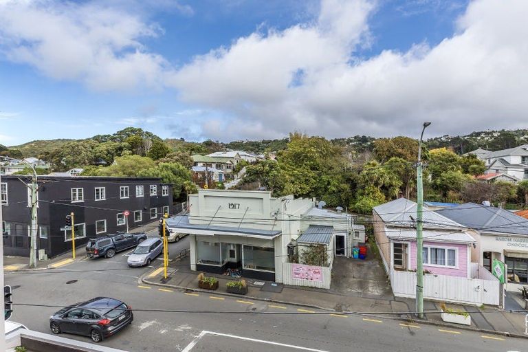 Photo of property in Luxford Villas, 309/72u Herald Street, Berhampore, Wellington, 6023