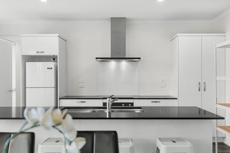 Photo of property in 11 George Square West, Wigram, Christchurch, 8025